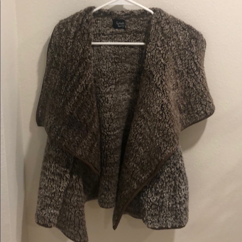 NEVER WORN!! Brown Sherpa vest/cape!